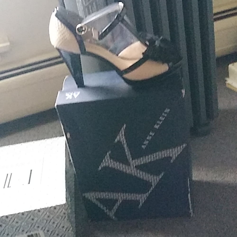 Ladies Shoes!